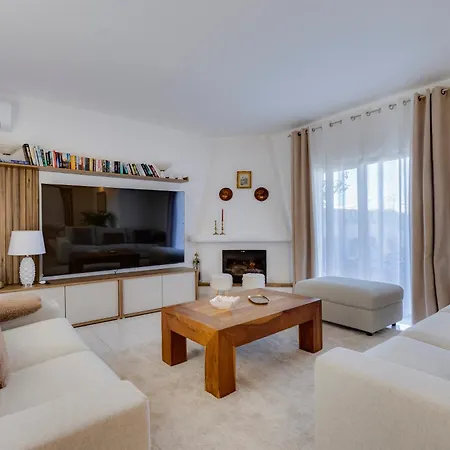 Arpeggio - Cozy 3-bedroom With Private Pool In Montinhos Da Luz, Lagos