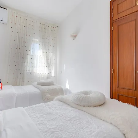 Arpeggio - Cozy 3-bedroom With Private Pool In Montinhos Da Luz, Lagos فيلة